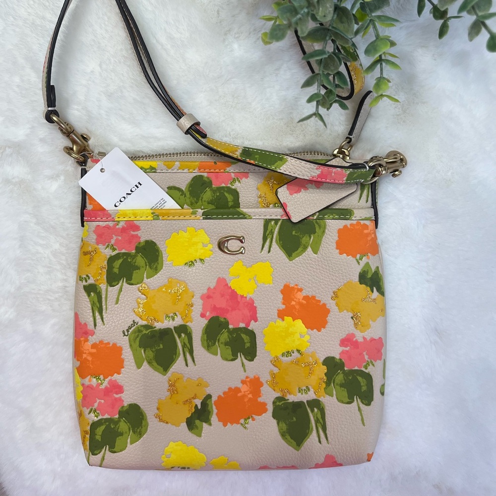 Coach Messenger Bag bnwt